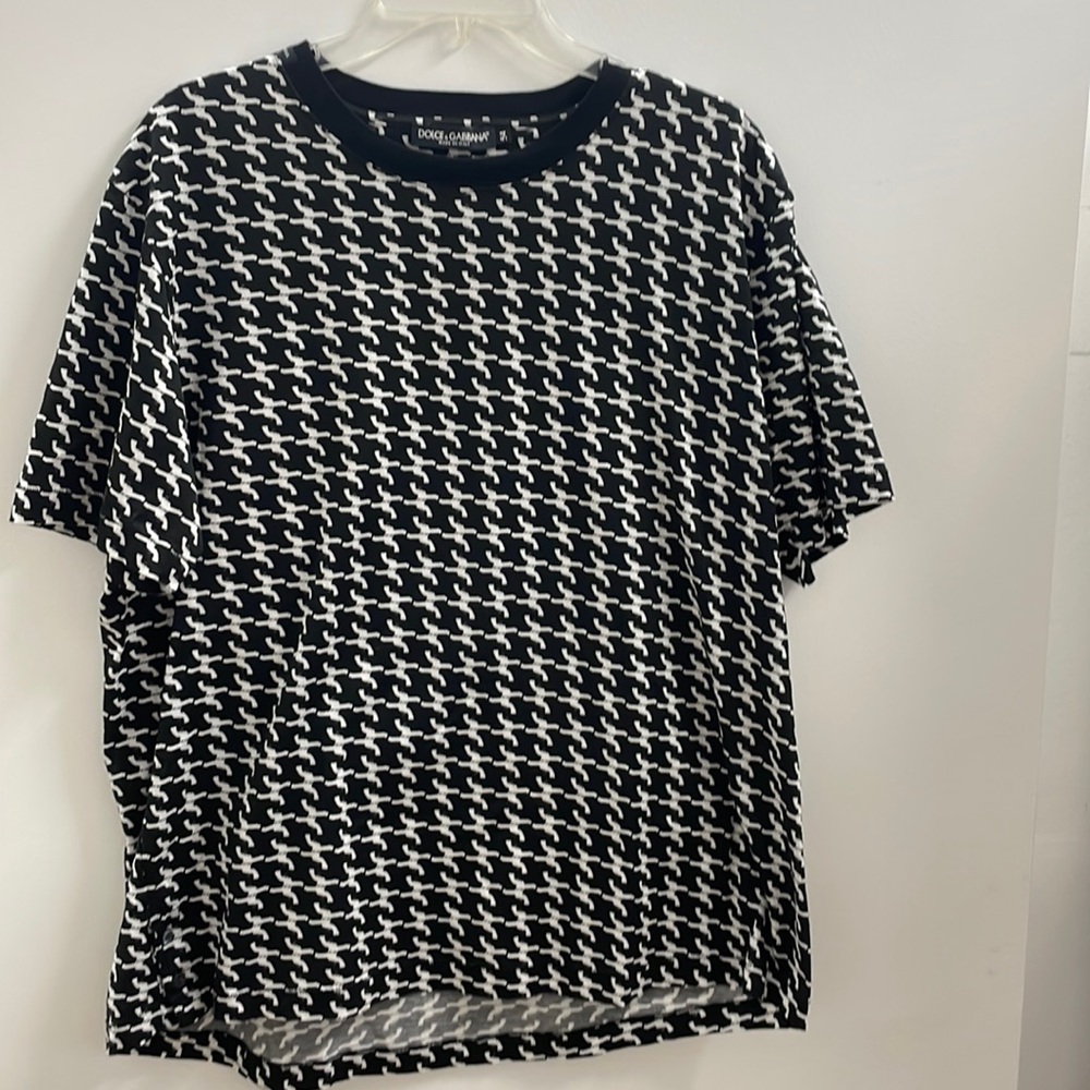 Men’s Dolce & Gabbana t shirt, size 54